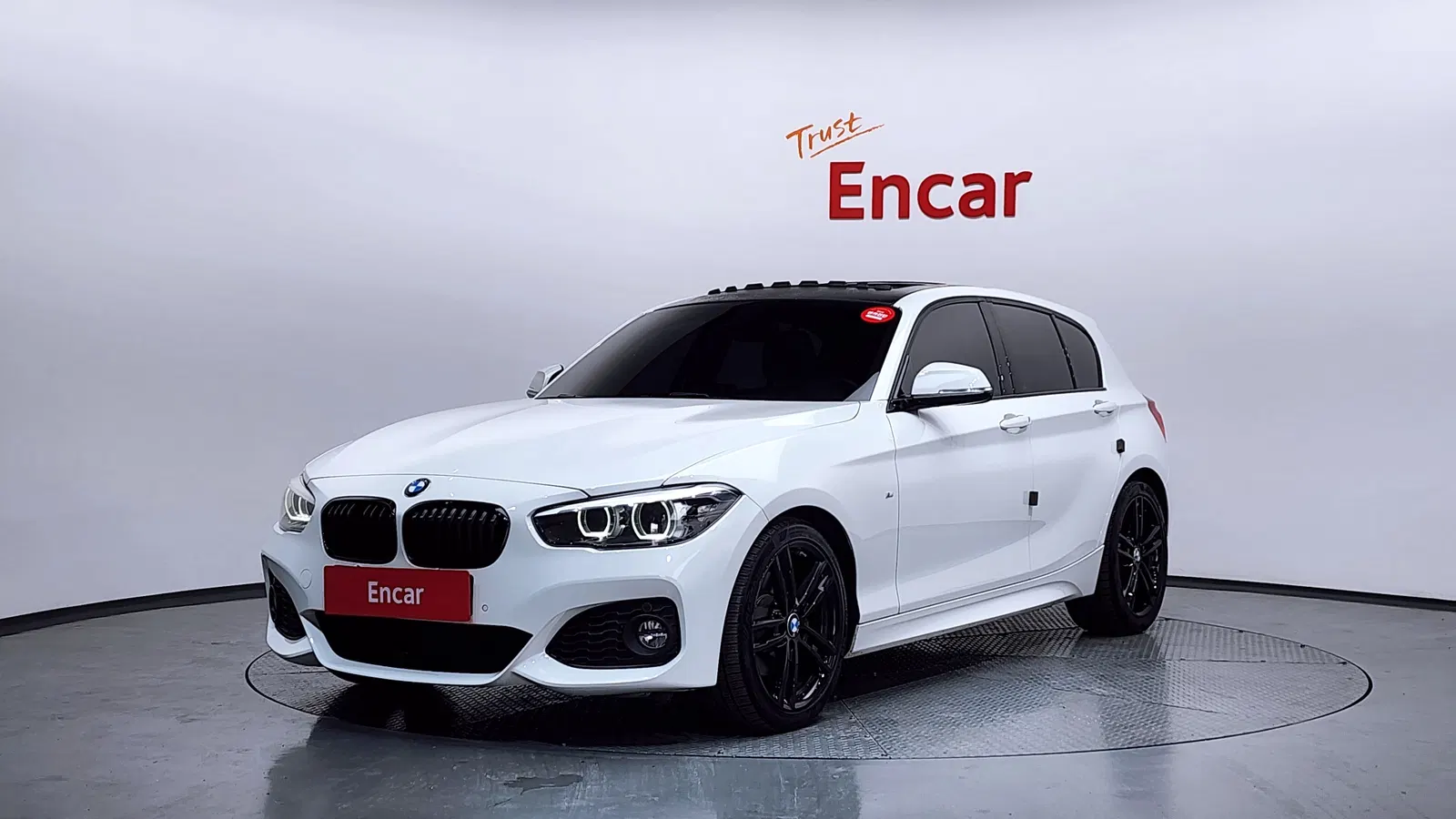 BMW Série 1 (F20) 118d M Sport Shadow 5 portes 2018 — photo 1 sur 32