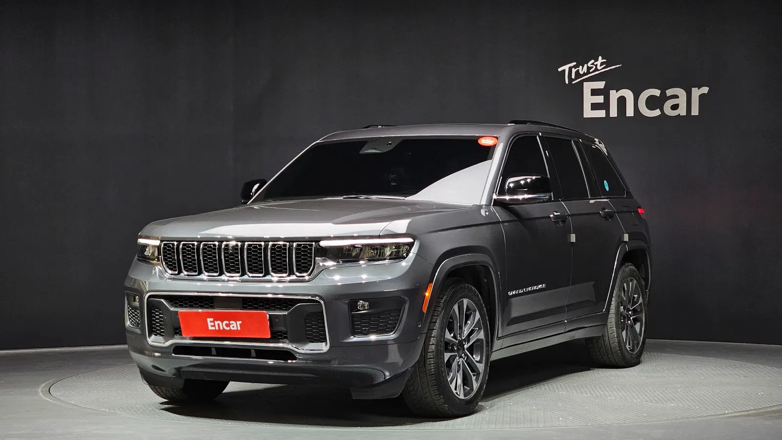 Jeep Grand Cherokee(WL) 3.6 Overland 2023 — photo 1 sur 38
