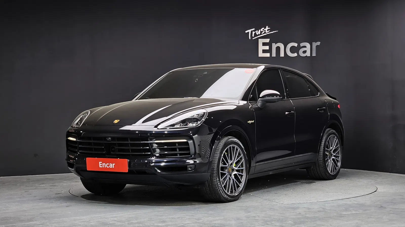 Porsche Cayenne (PO536) 3.0 E-Hybride Coupé 2021 — photo 1 sur 36