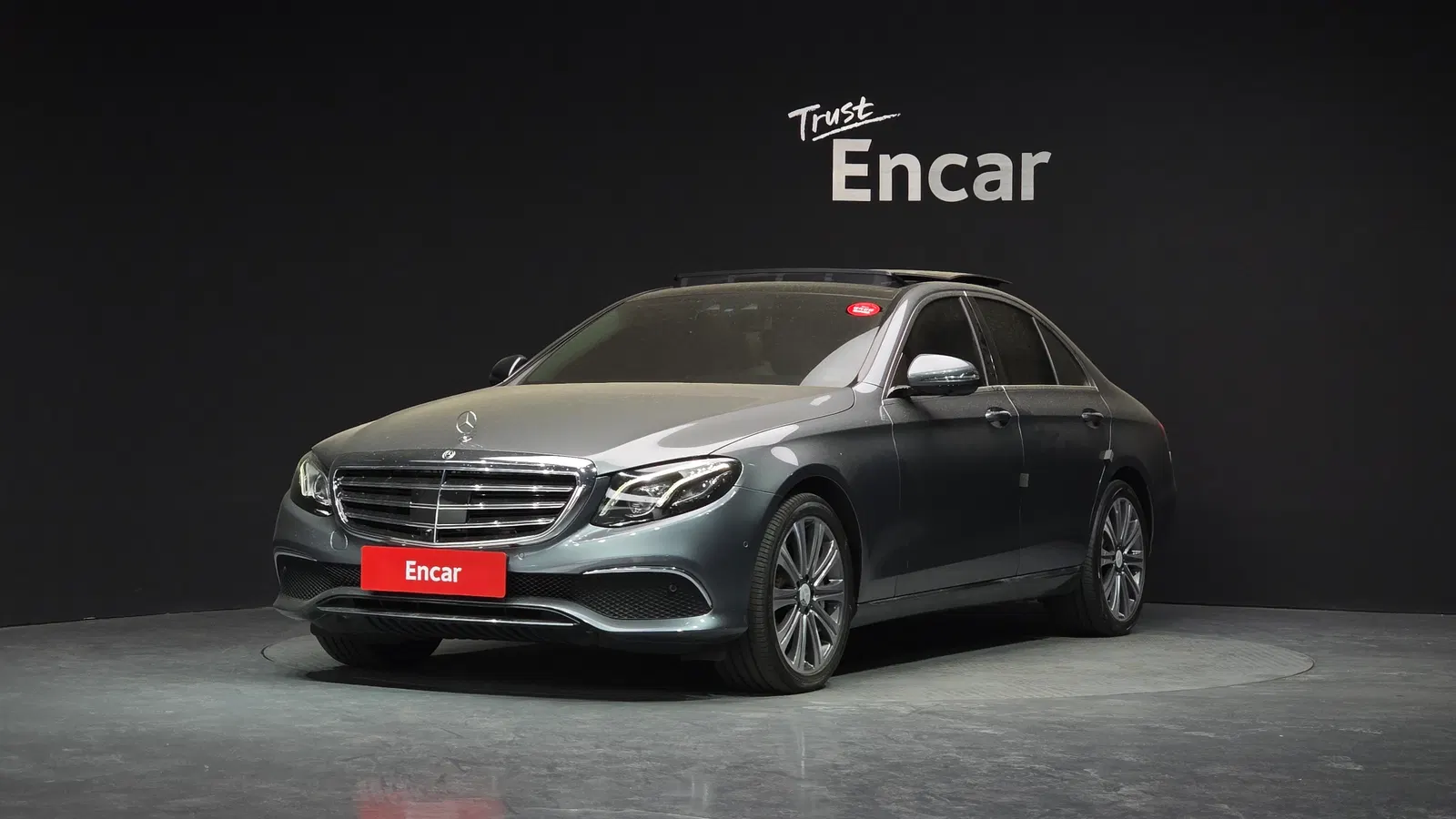 Mercedes-Benz Classe E E450 4MATIC Exclusive (W213) 2019 — photo 1 sur 20