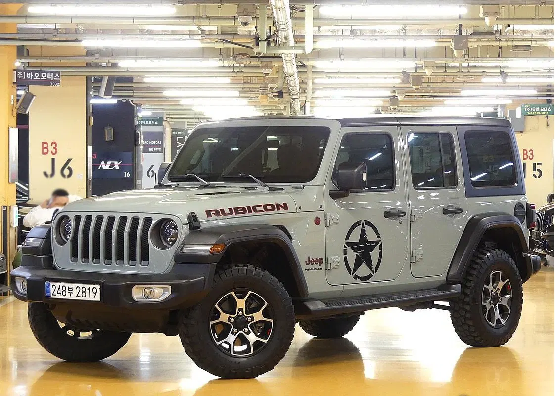 Jeep Wrangler (JL) 2.0 Rubicon 4 portes Clear Coat 2023 — photo 1 sur 26