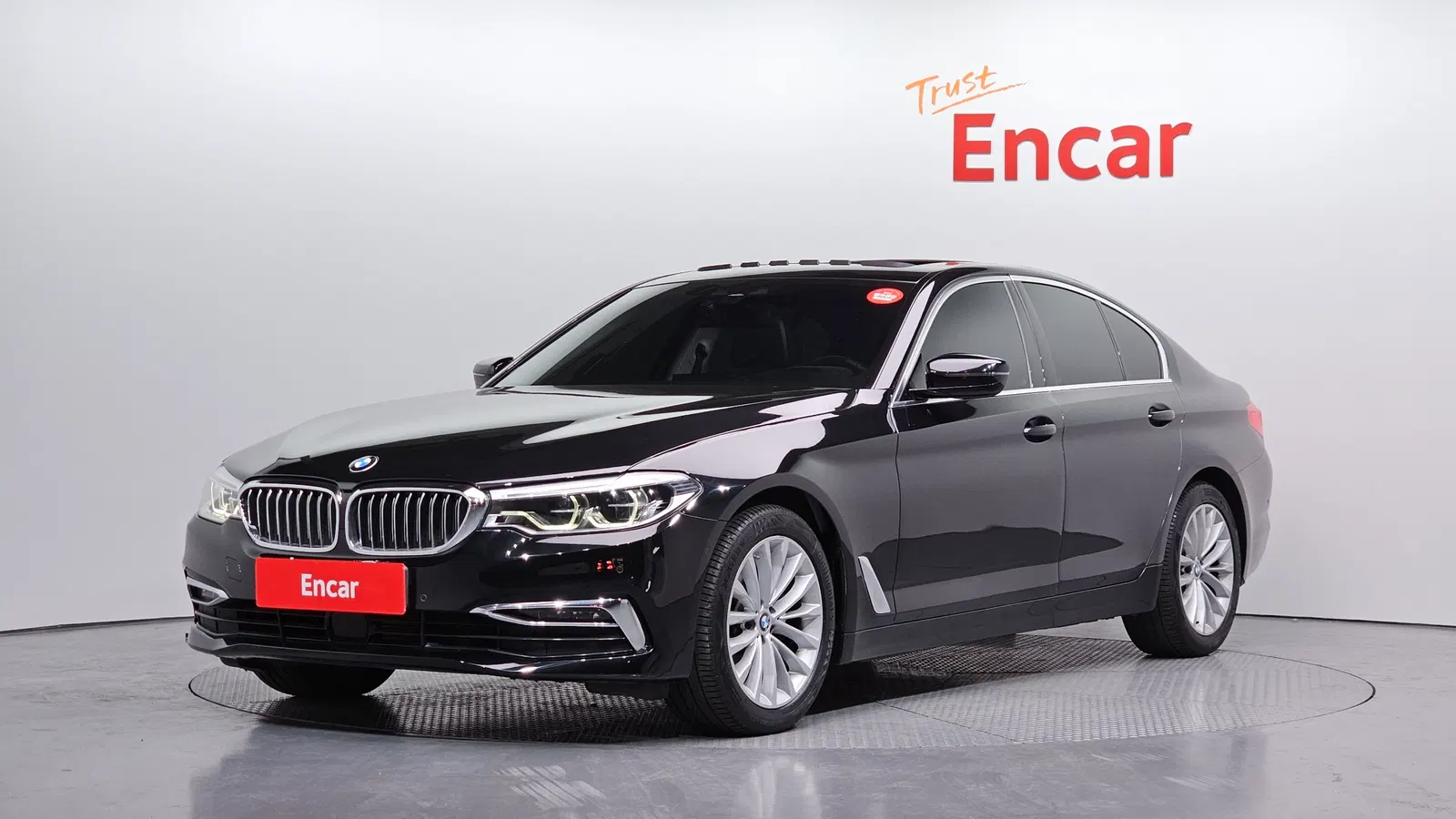 BMW Série 5 (G30) 520d xDrive Luxury Plus 2020 — photo 1 sur 39