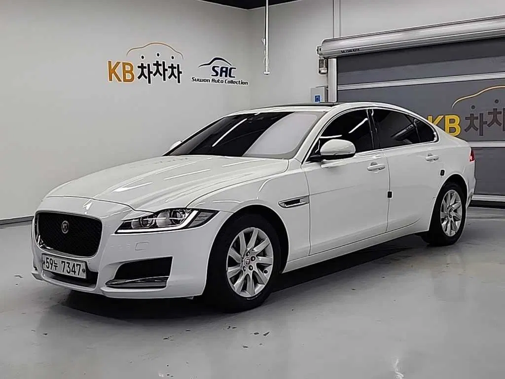 Jaguar XF (X260) 20d Prestige 2017 — photo 1 sur 26