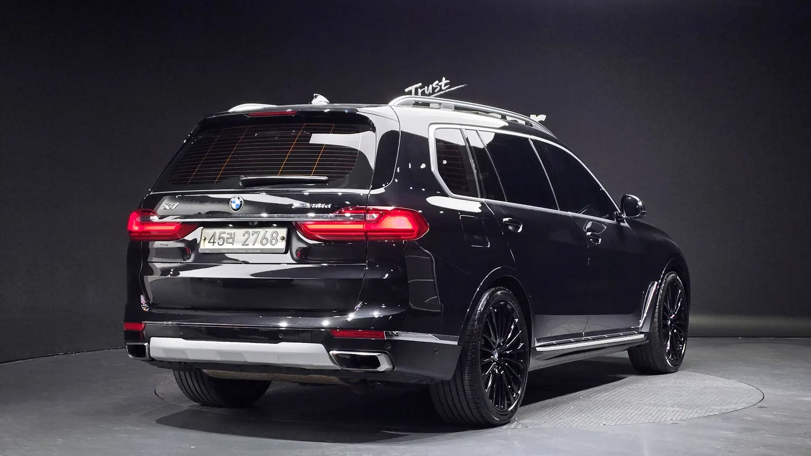 BMW X7 (G07) xDrive 30d Design Pure Excellence 6 places 2019 — photo 1 sur 36