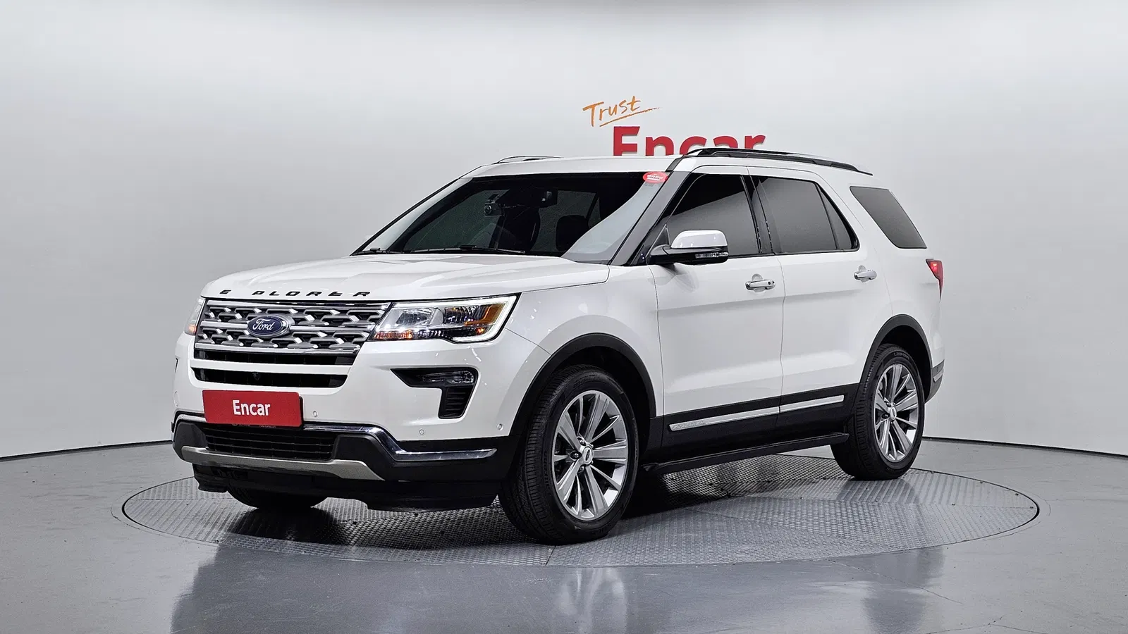 Ford Explorer 2.3 Limited 4WD 2019 — photo 1 sur 32