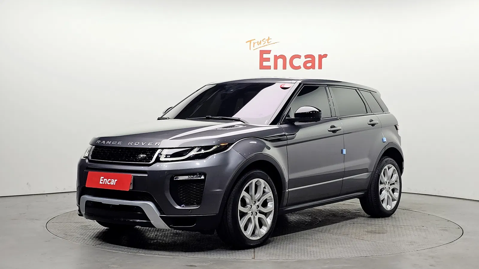 Land Rover Range Rover Evoque 2.0 TD4 HSE Dynamic 2019 — photo 1 sur 35