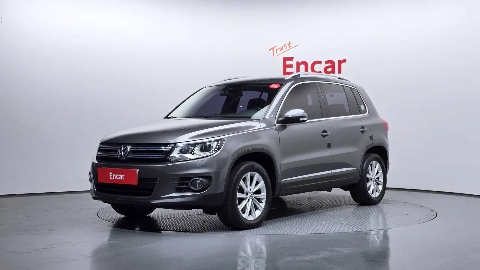 Volkswagen Tiguan 2.0 TDI Comfort 2015 — photo 1 sur 20
