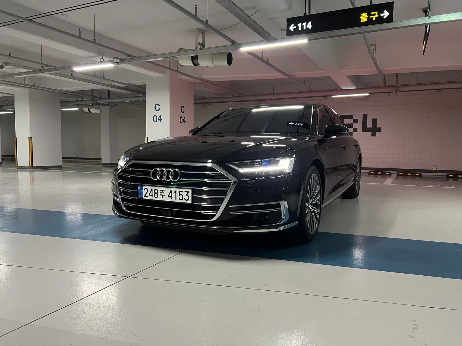 Audi A8 (D5) 60 TFSI Quattro LWB 2020 — photo 1 sur 20