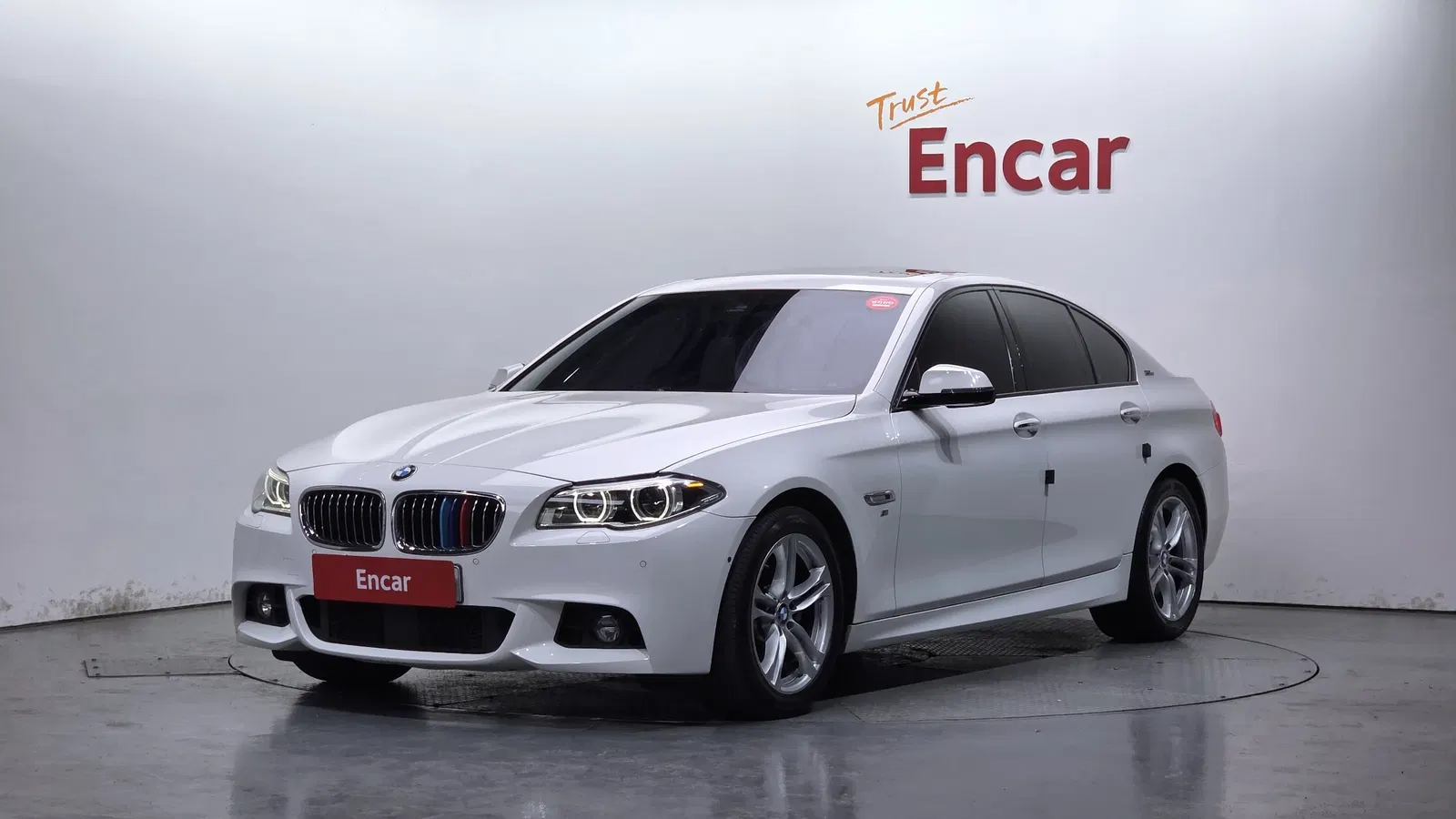 BMW Série 5 (F10) 528i M Aero Dynamic 2016 — photo 1 sur 20