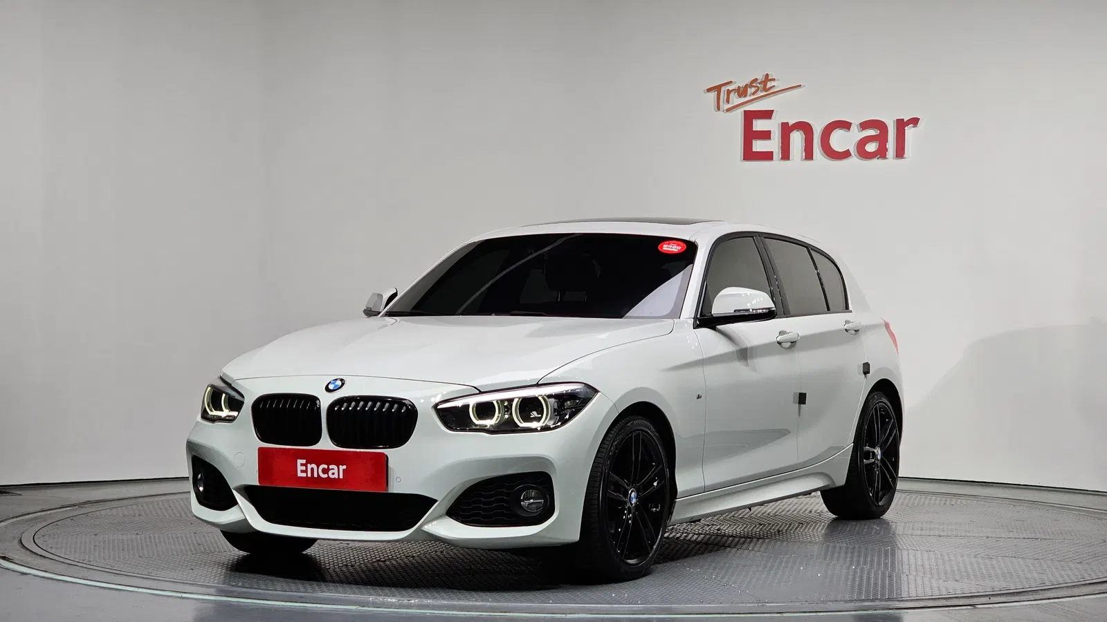 BMW Série 1 (F20) 118d M Sport Shadow 5 portes 2018 — photo 1 sur 39
