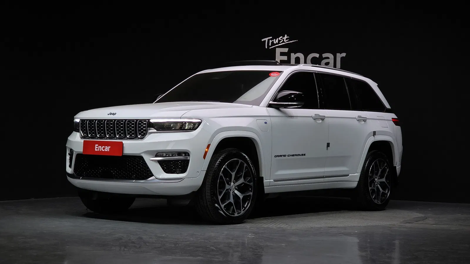 Jeep Grand Cherokee(WL) 4xe Summit Reserve 2023 — photo 1 sur 38