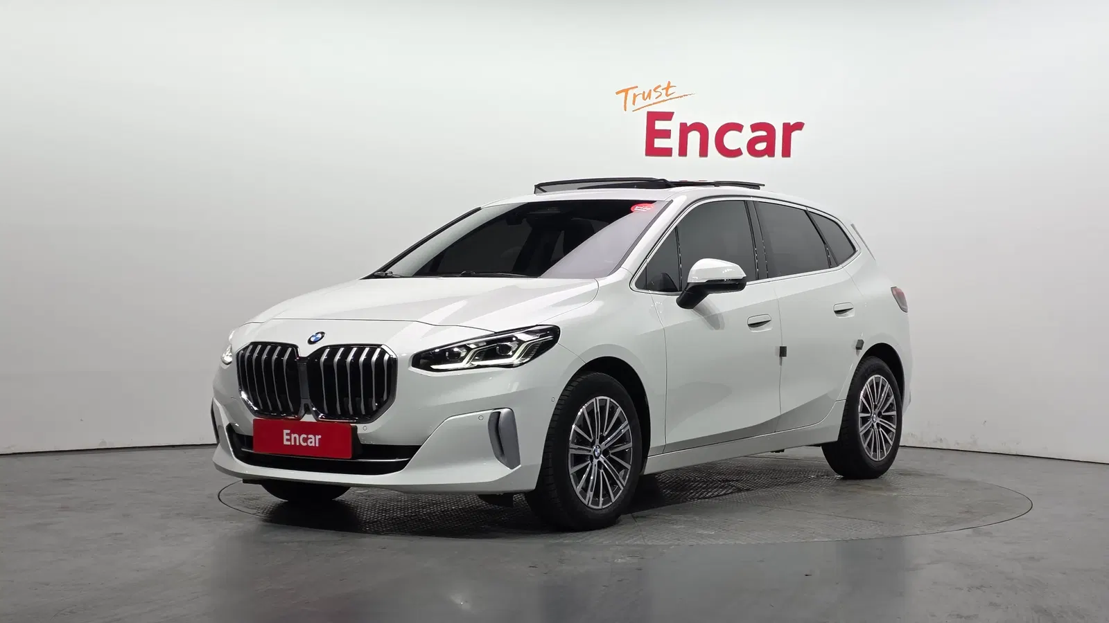 BMW Série 2 Active Tourer (U06) 220i Luxury 2023 — photo 1 sur 35