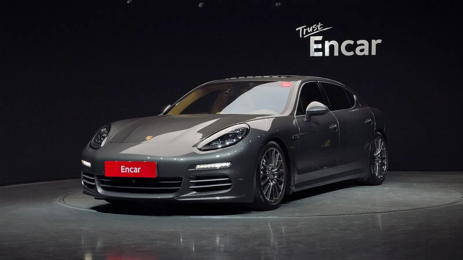 Porsche Panamera 3.0 4S Executive 2014 — photo 1 sur 20
