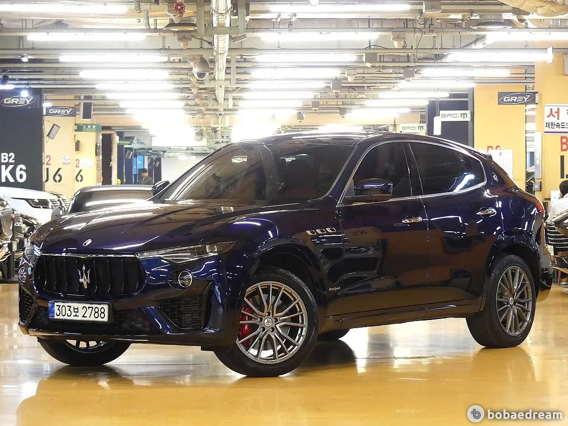 Maserati Levante 3.0 AWD GranSport 2020 — photo 1 sur 19