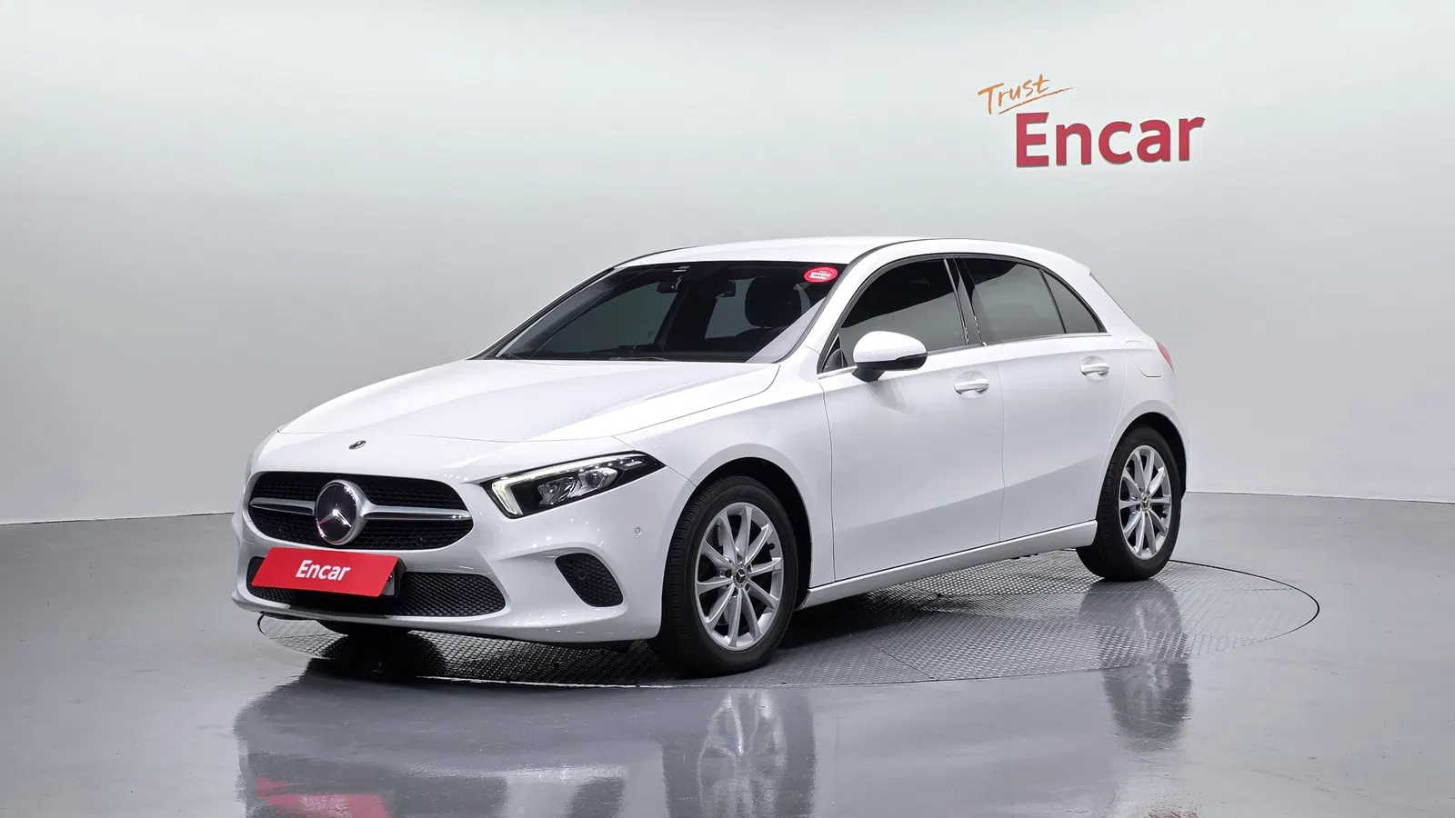 Mercedes-Benz Classe A A220 5 portes (W177) 2019 — photo 1 sur 20