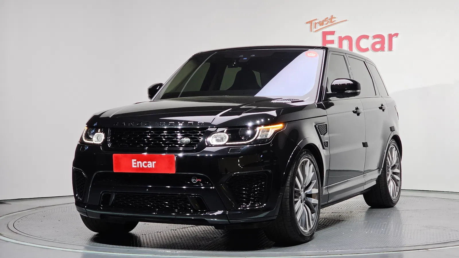 Land Rover Range Rover Sport 2e génération 5.0 SVR 2017 — photo 1 sur 41