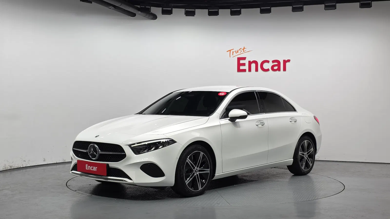 Mercedes-Benz Classe A A220 Berline (W177) 2024 — photo 1 sur 30