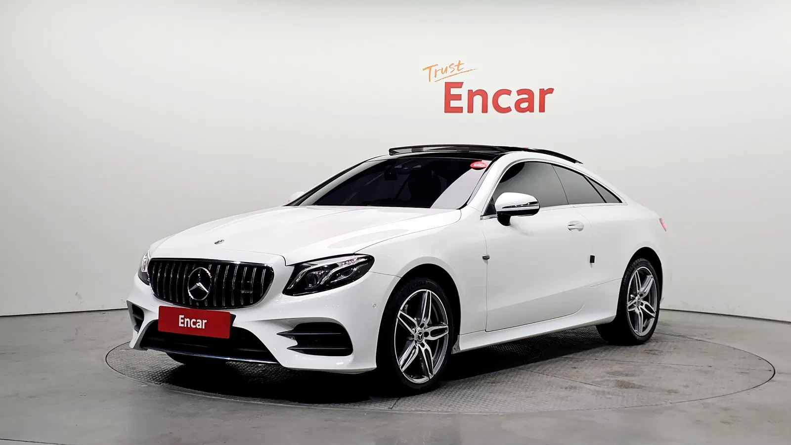 Mercedes-Benz Classe E E220d Coupé (W213) 2019 — photo 1 sur 35