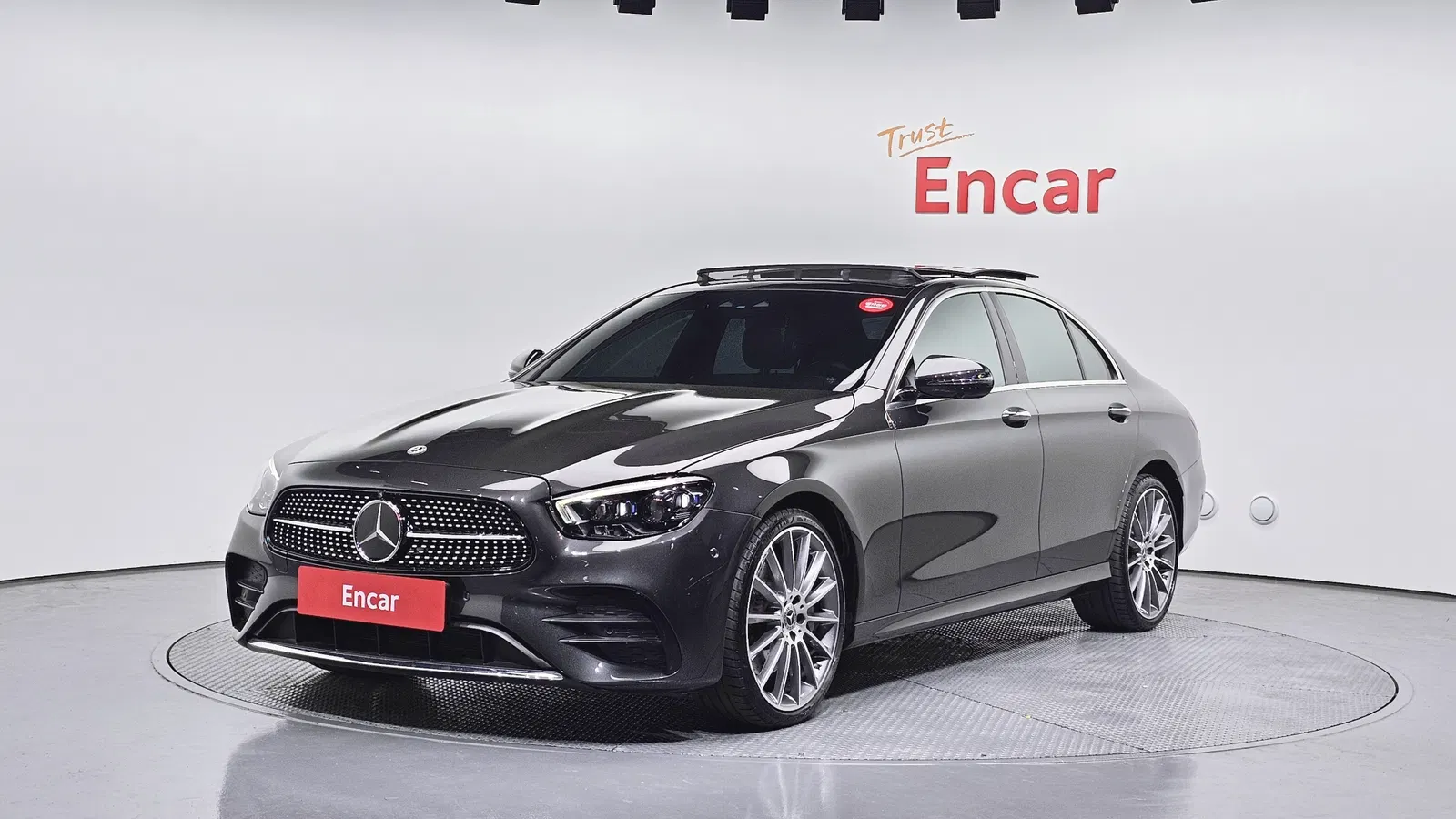 Mercedes-Benz Classe E AMG Line · E350 4MATIC (W213) 2022 — photo 1 sur 31