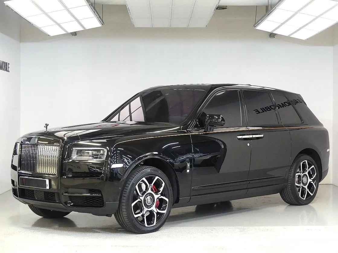 Rolls-Royce Cullinan 6.7 V12 Black Badge 2024 — photo 1 sur 26