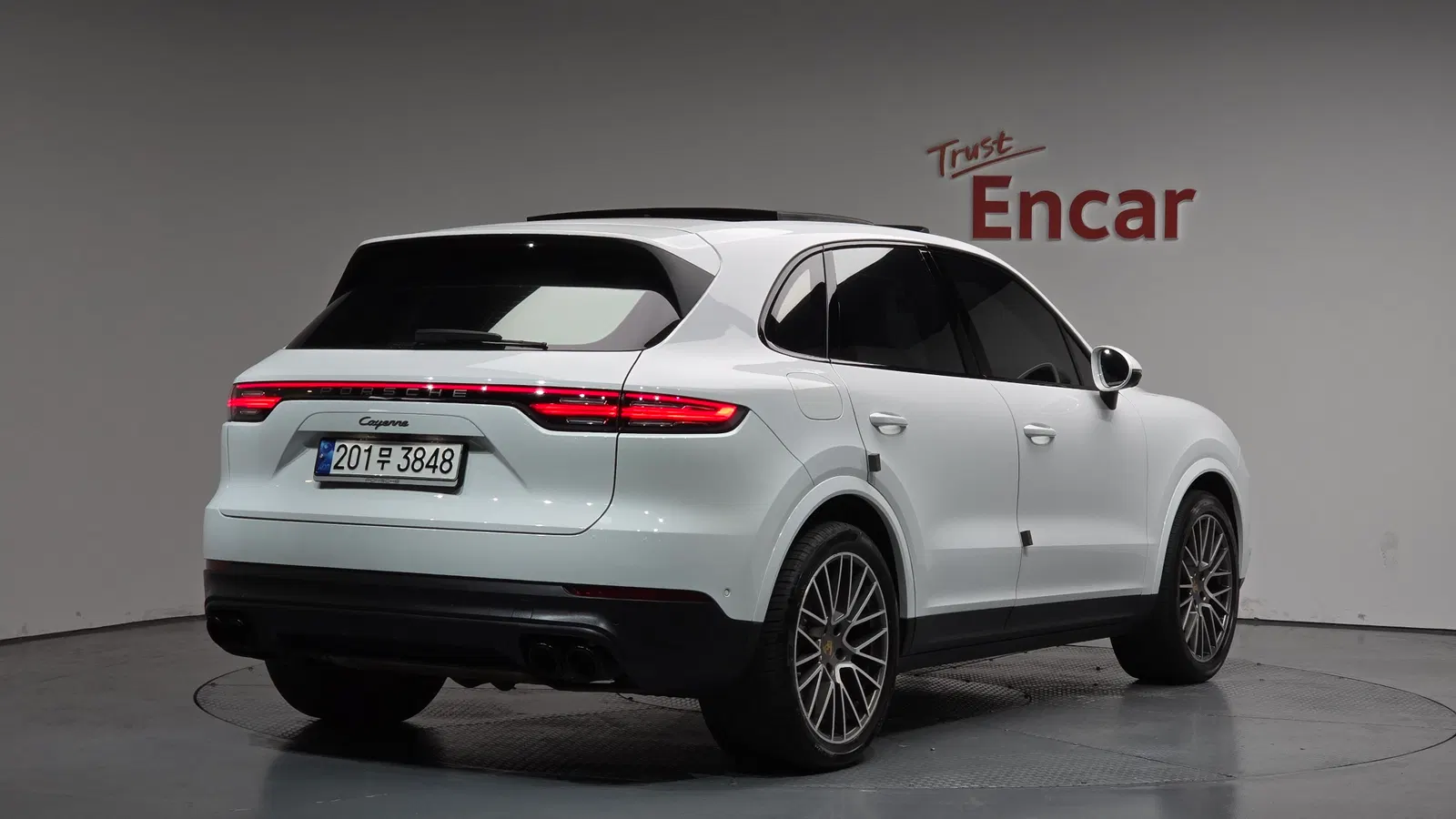 Porsche Cayenne (PO536) 3.0 Platinum Edition 2022 — photo 1 sur 35