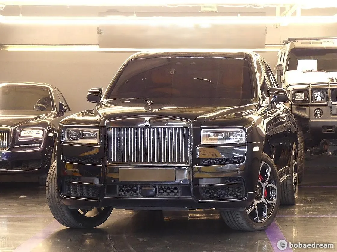 Rolls-Royce Cullinan 6.7 V12 Black Badge 2021 — photo 1 sur 26