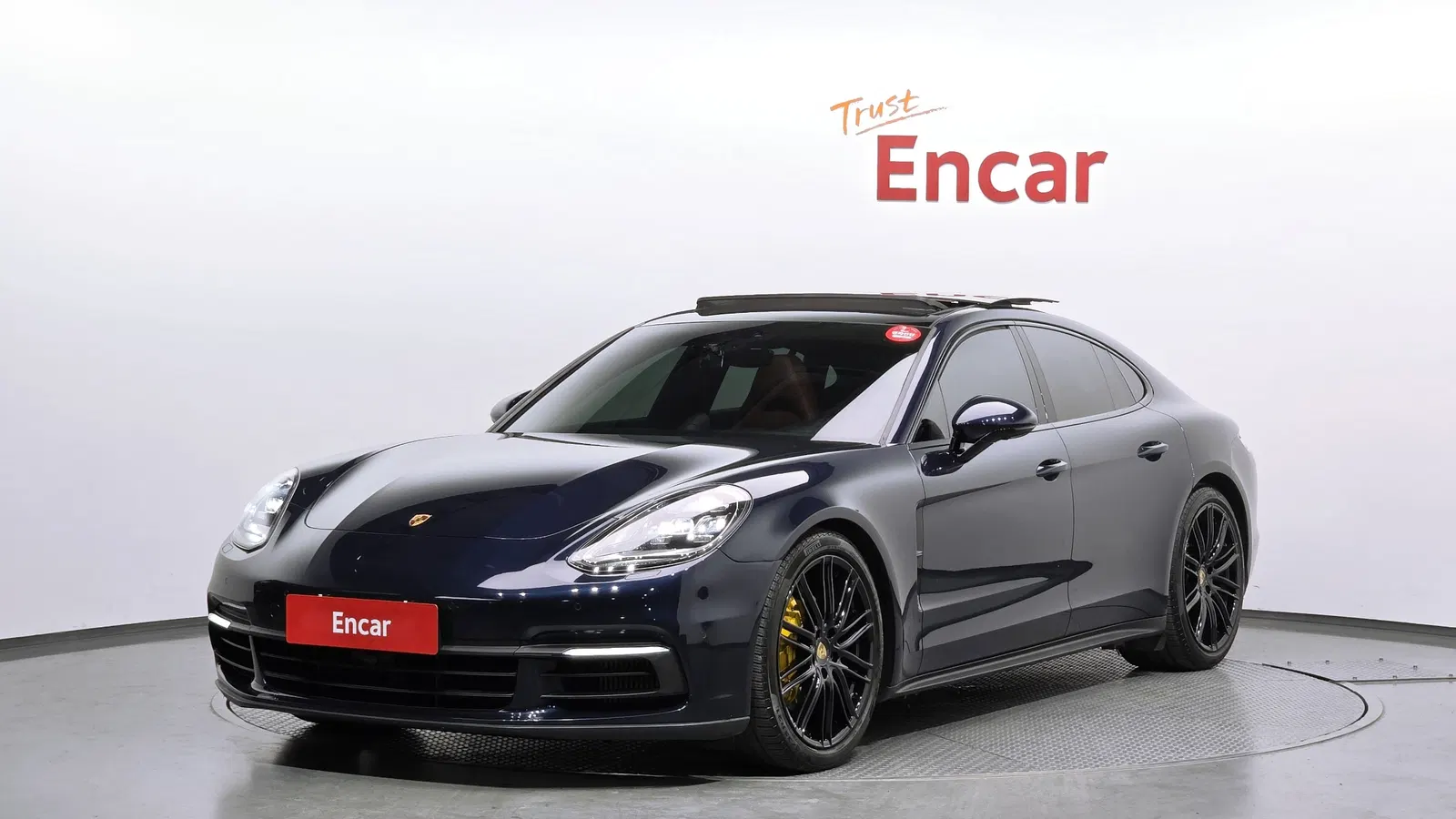 Porsche Panamera (971) 2.9 4S 2018 — photo 1 sur 20