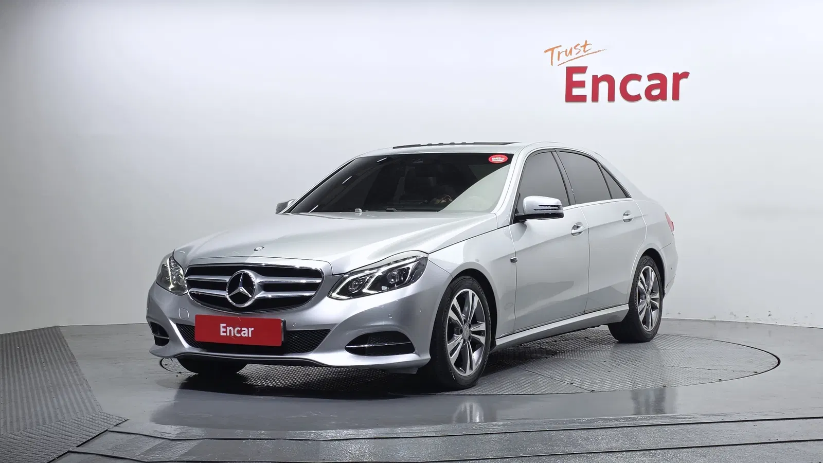 Mercedes-Benz Classe E E220 BlueTEC Avantgarde (W212) 2016 — photo 1 sur 20