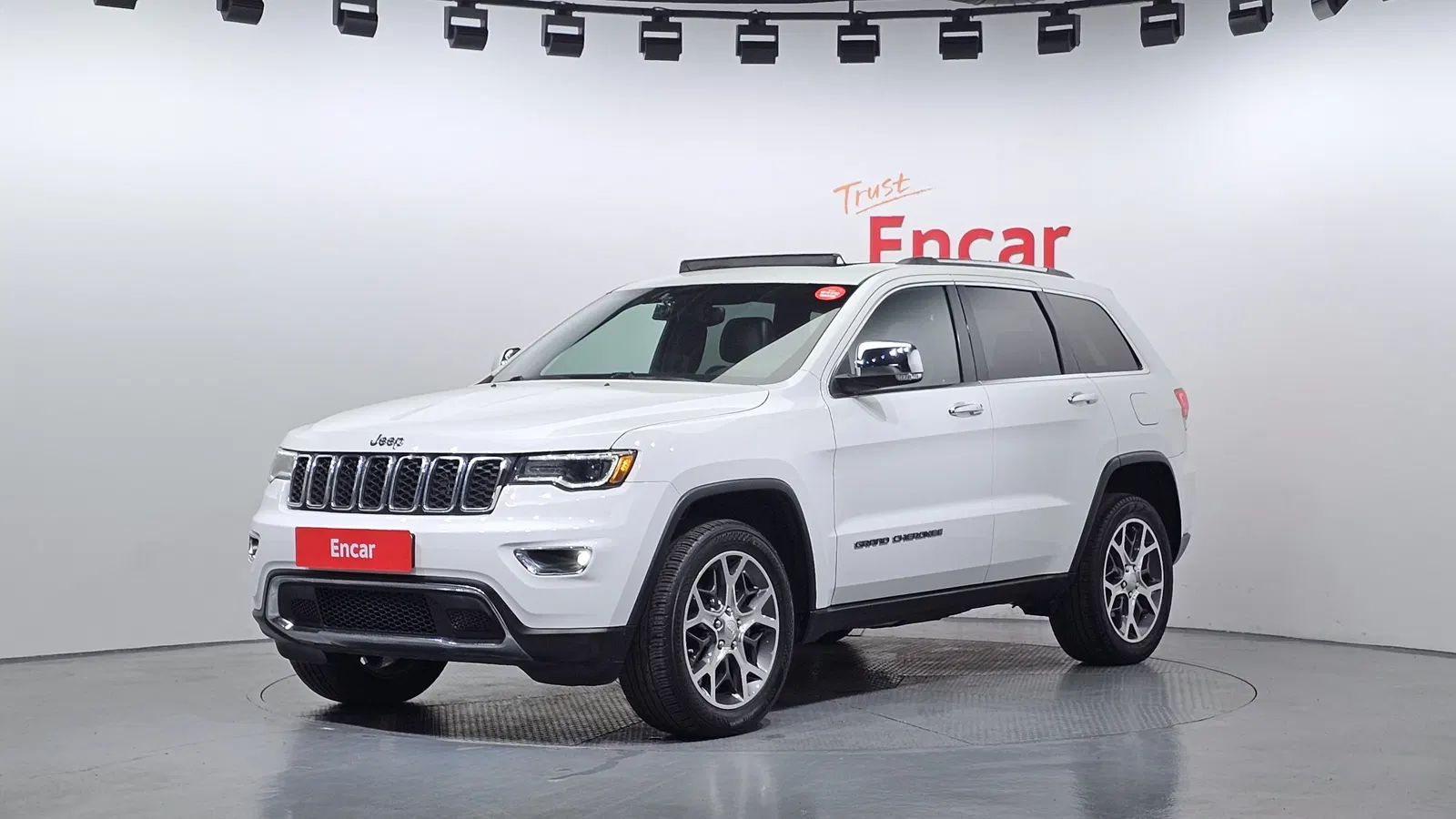 Jeep Grand Cherokee 3.6 Limited 2019 — photo 1 sur 34