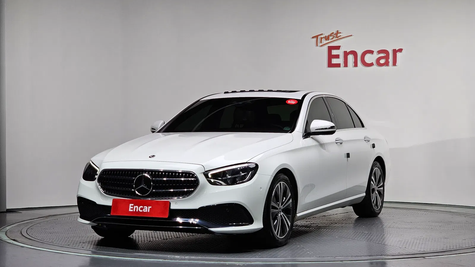 Mercedes-Benz Classe E E250 Avantgarde (W213) 2021 — photo 1 sur 34