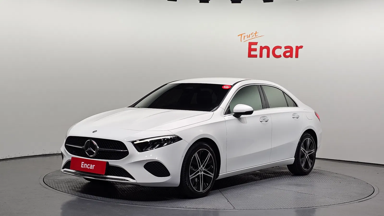 Mercedes-Benz Classe A A220 Berline (W177) 2024 — photo 1 sur 30