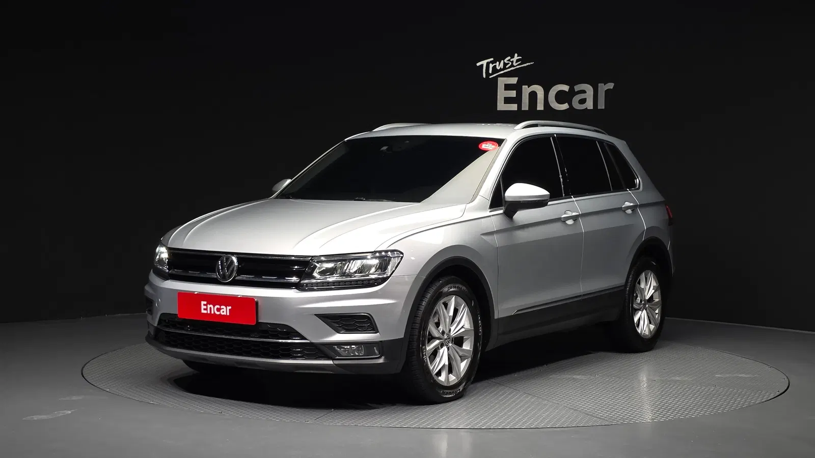 Volkswagen Tiguan 2e génération 2.0 TDI Premium 2018 — photo 1 sur 20