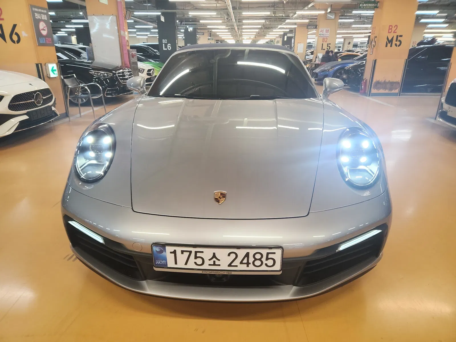 Porsche 911 (992) Carrera 4 Cabriolet 2024 — photo 1 sur 20