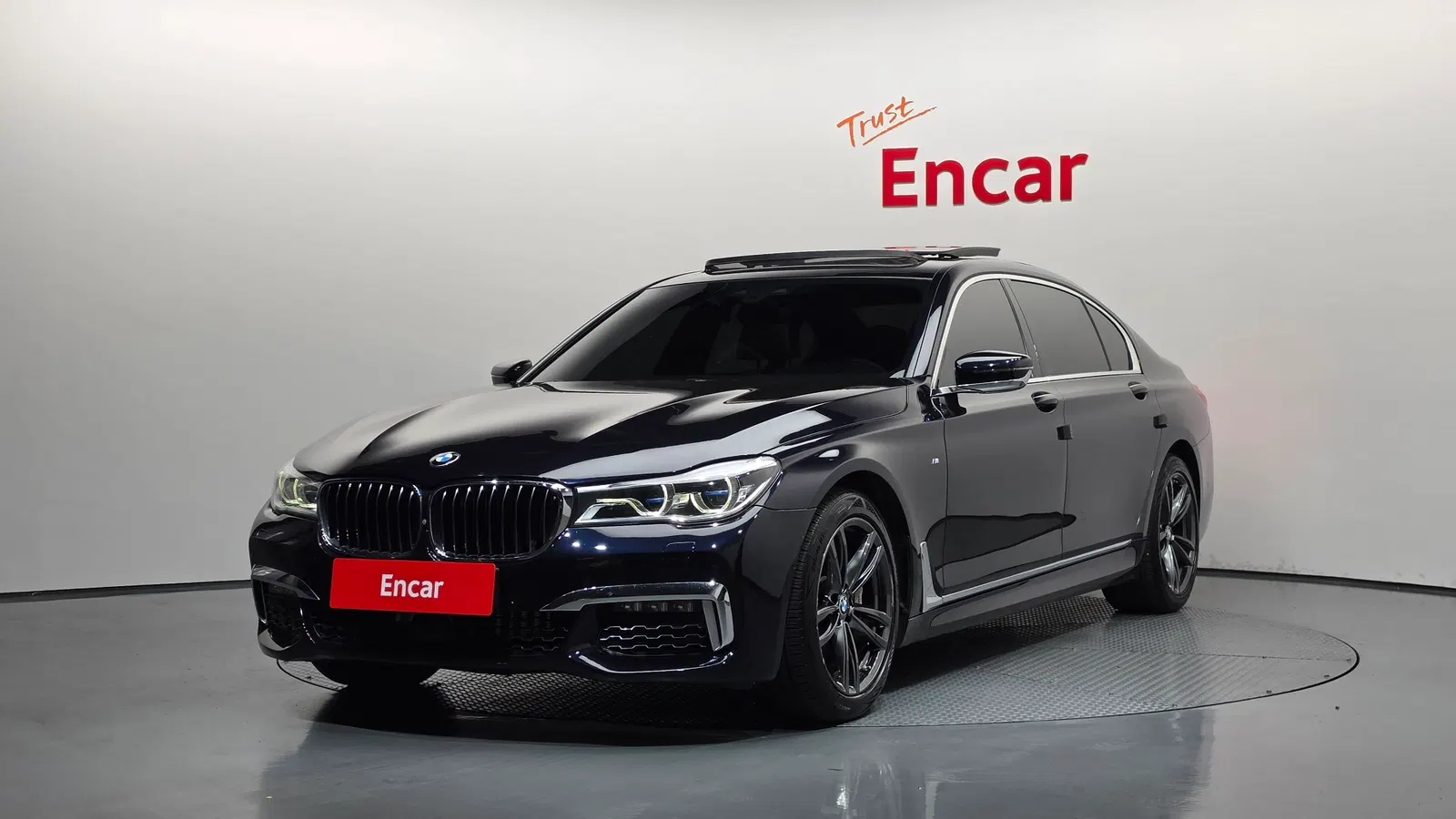 BMW Série 7 (G11) 740Li xDrive M Sport 2018 — photo 1 sur 20