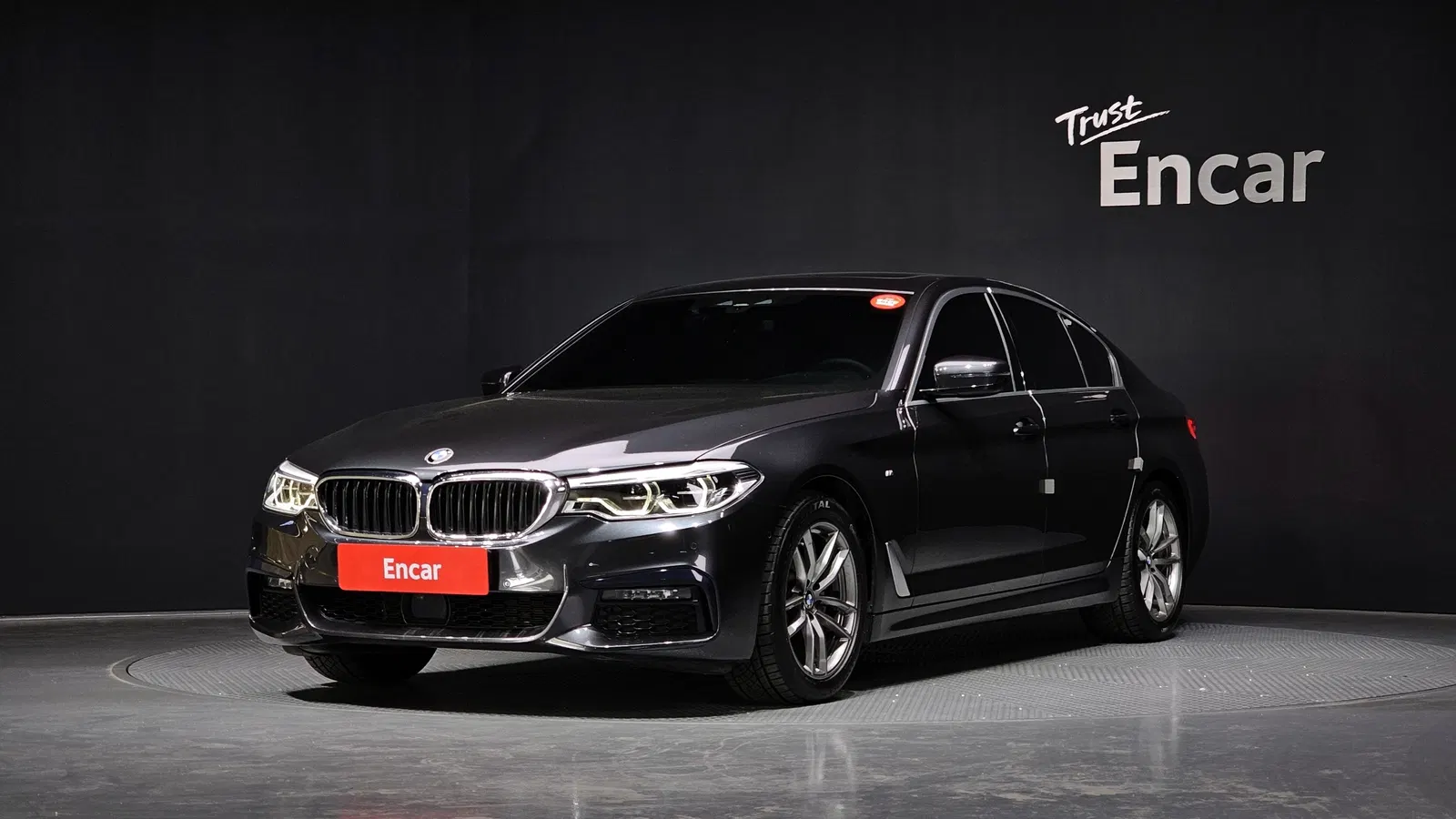 BMW Série 5 (G30) 520i M Sport 2020 — photo 1 sur 32