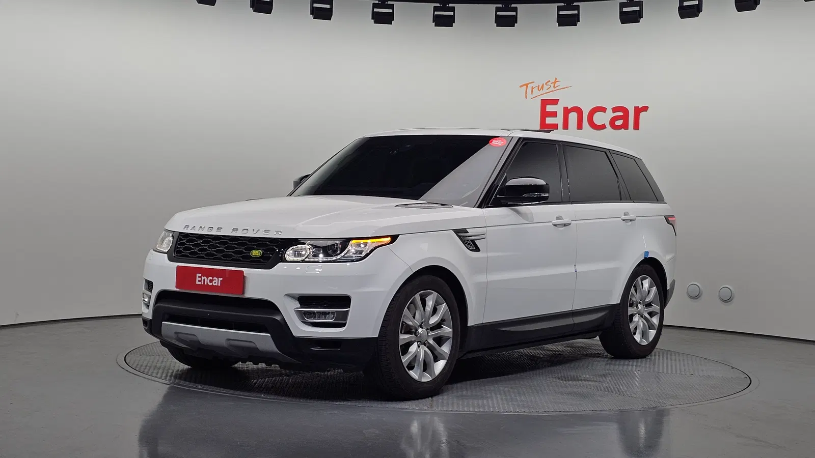 Land Rover Range Rover Sport 2e génération 3.0 SDV6 HSE 2016 — photo 1 sur 20