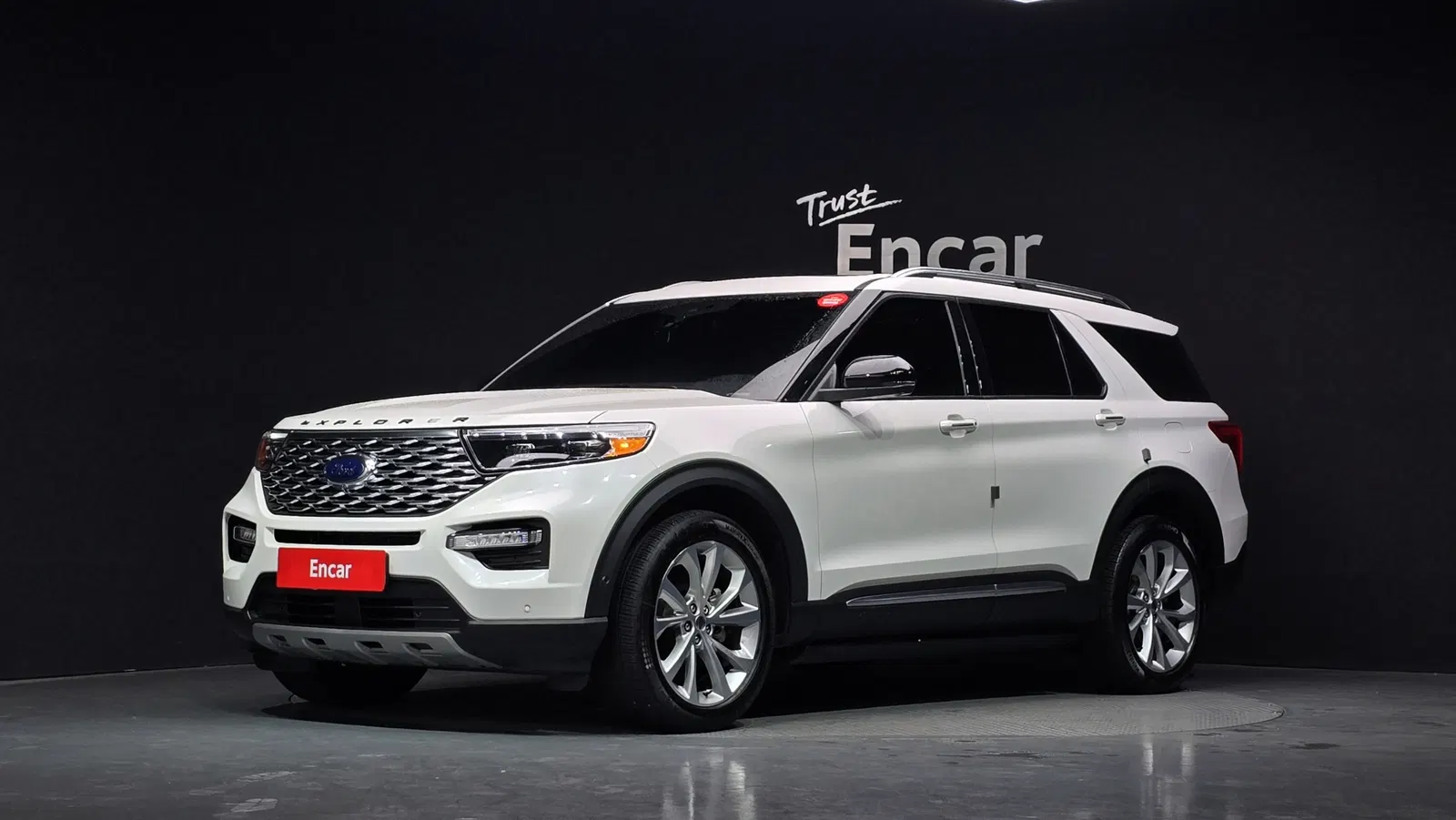 Ford Explorer 6e génération 3.0 Platinum 4WD 2021 — photo 1 sur 20