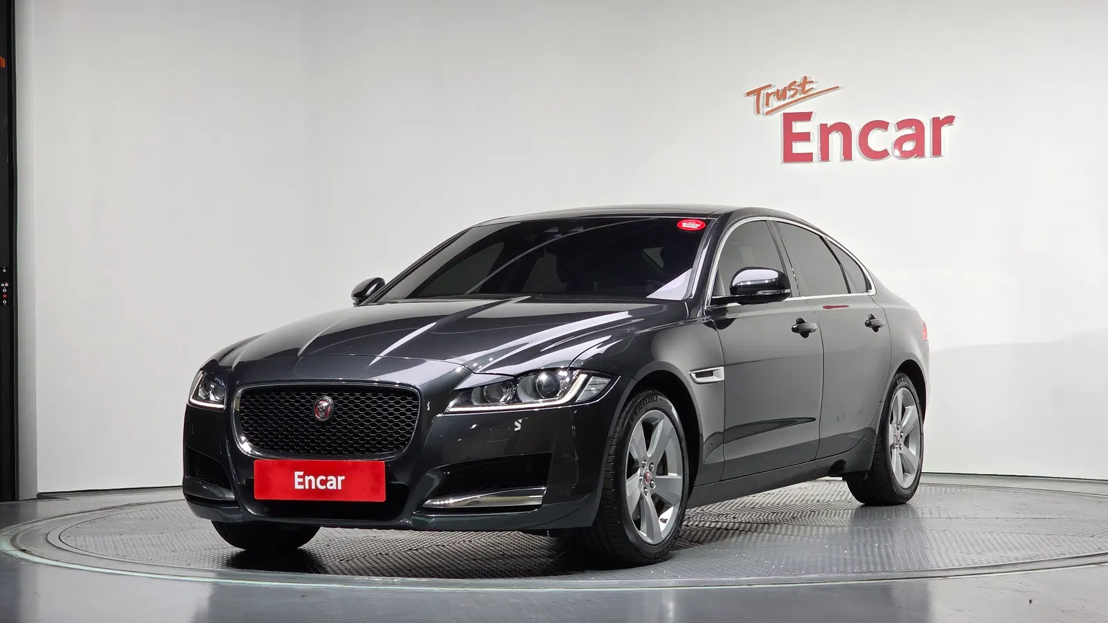 Jaguar XF (X260) 25t Prestige AWD 2018 — photo 1 sur 20