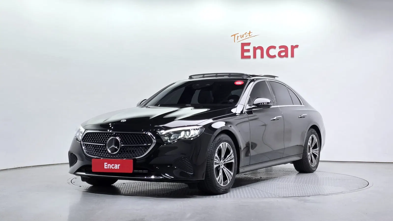 Mercedes-Benz Classe E E200 Avantgarde (W214) 2025 — photo 1 sur 31