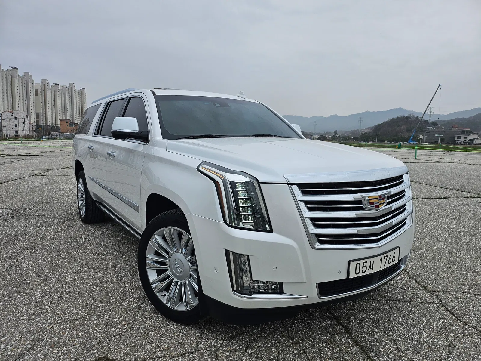 Cadillac Escalade 6.2 ESV 2018 — photo 1 sur 26