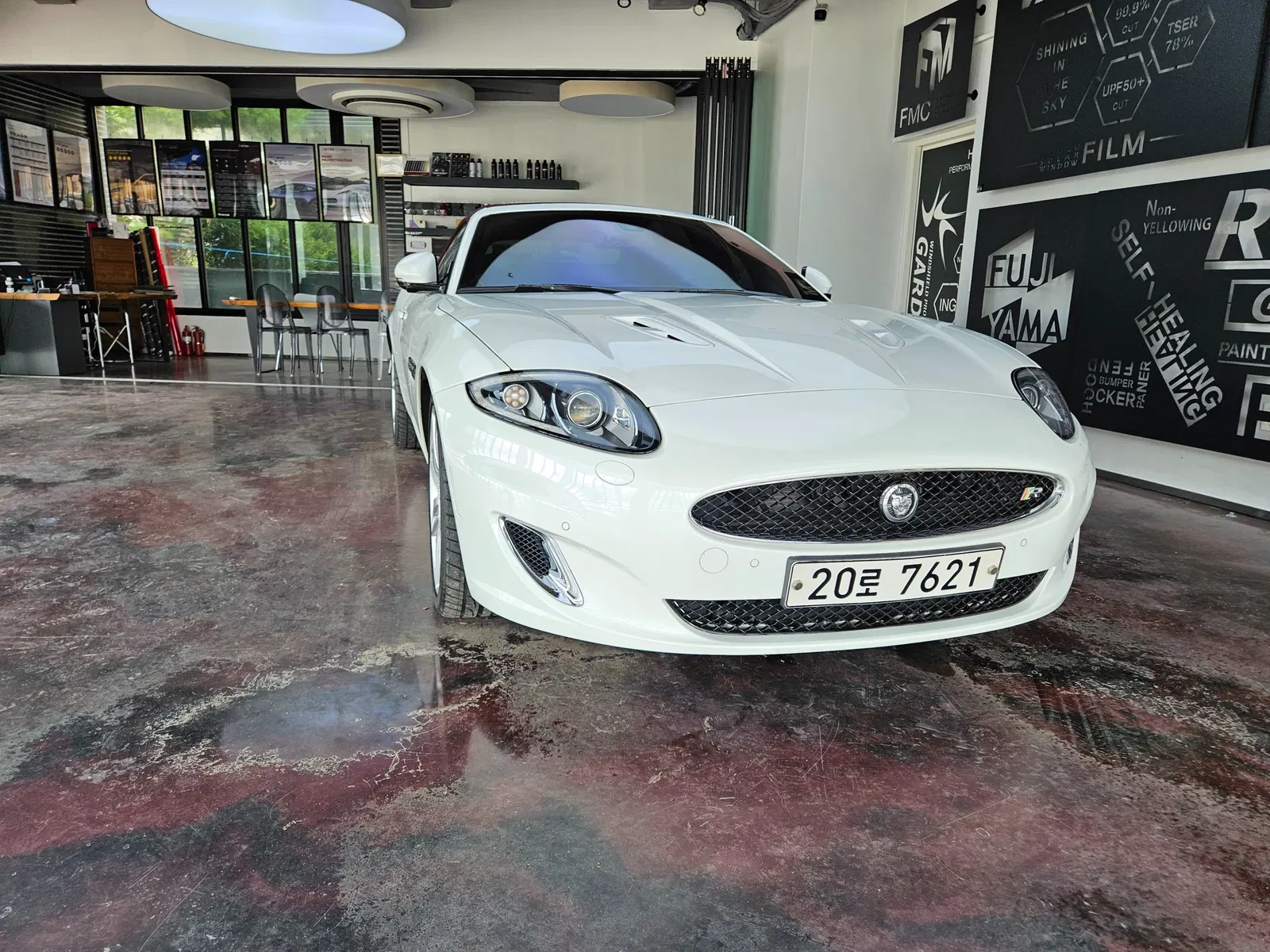Jaguar XKR 5.0 Convertible 2012 — photo 1 sur 26
