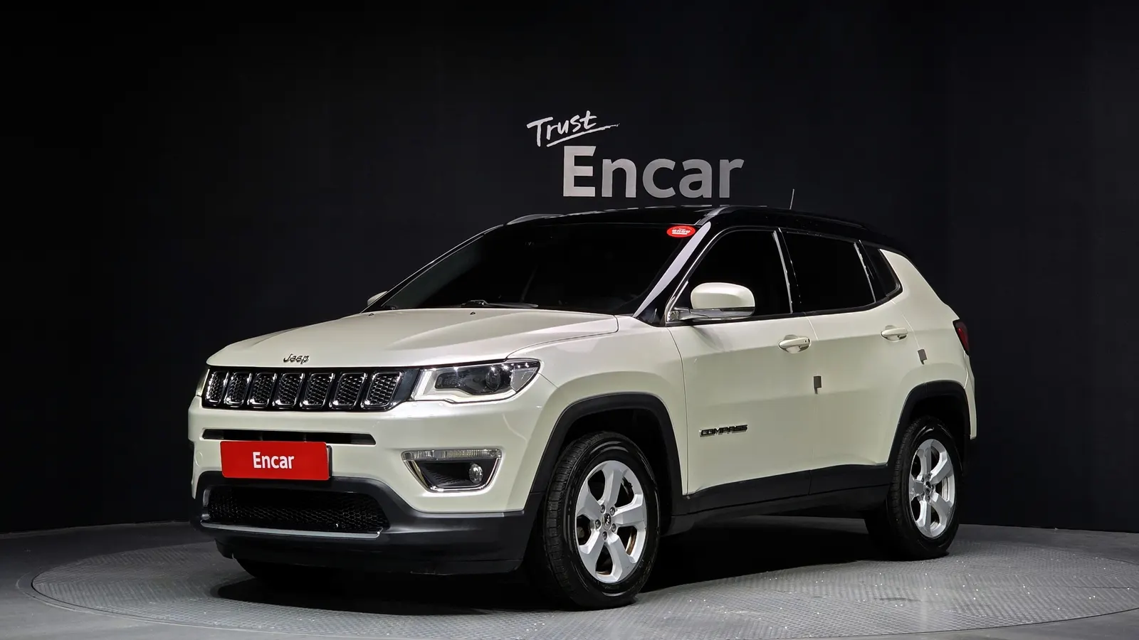 Jeep Compass 2e génération 2.4 Limited AWD 2019 — photo 1 sur 31