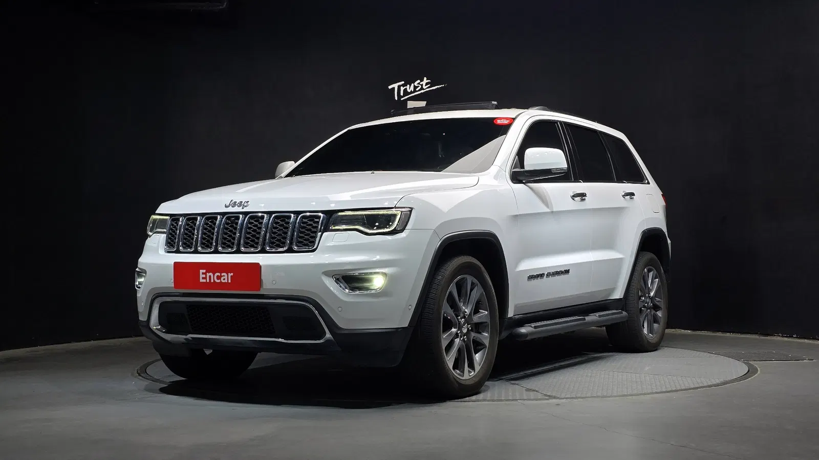 Jeep Grand Cherokee 3.6 Limited 2018 — photo 1 sur 30