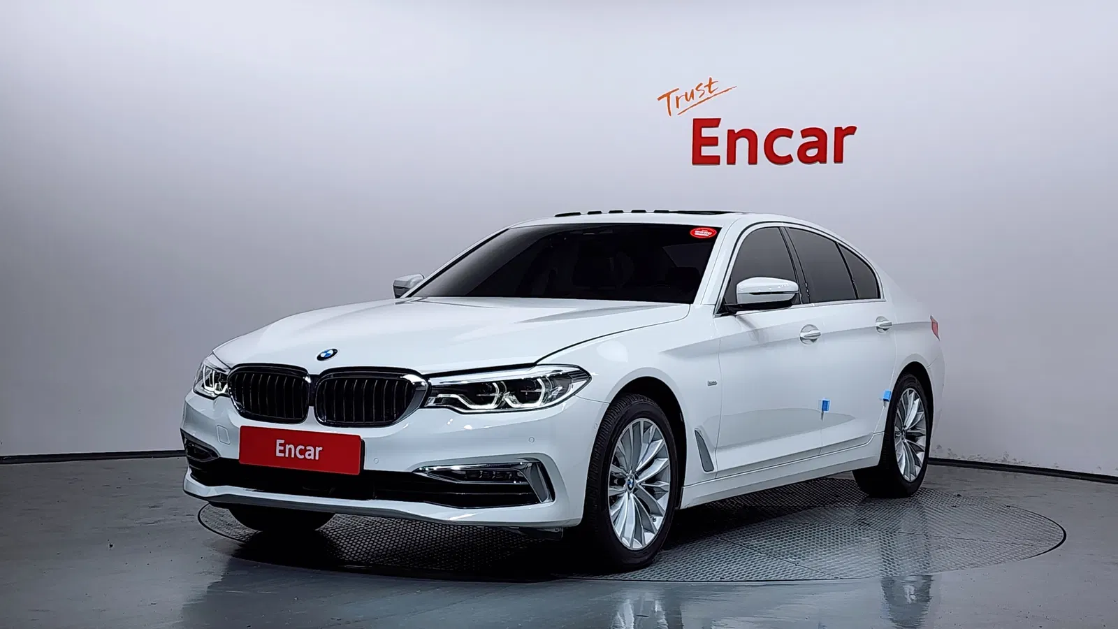 BMW Série 5 (G30) 520d xDrive Luxury Plus 2018 — photo 1 sur 34