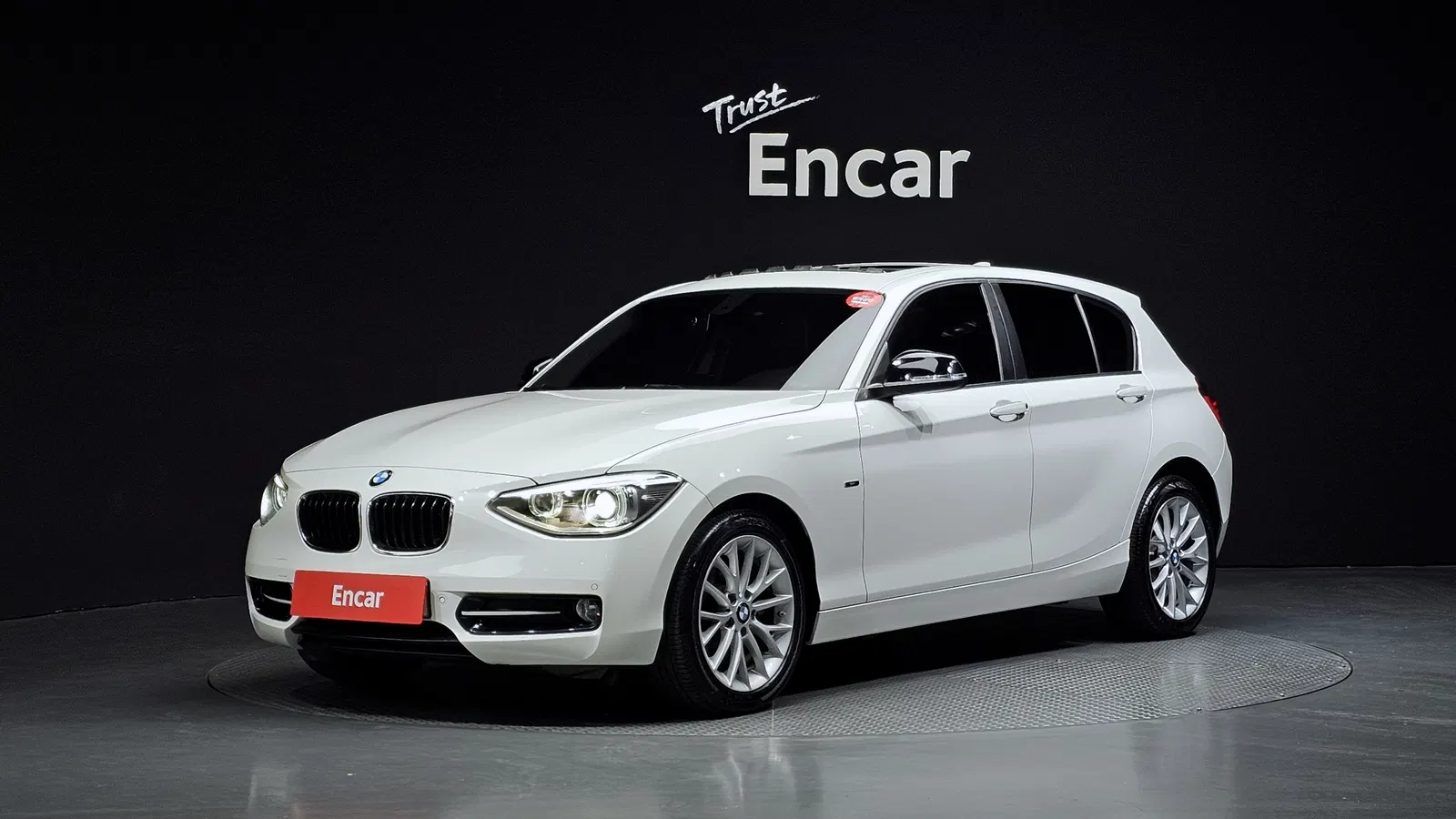 BMW Série 1 (F20) 118d Sport 5 portes 2015 — photo 1 sur 26