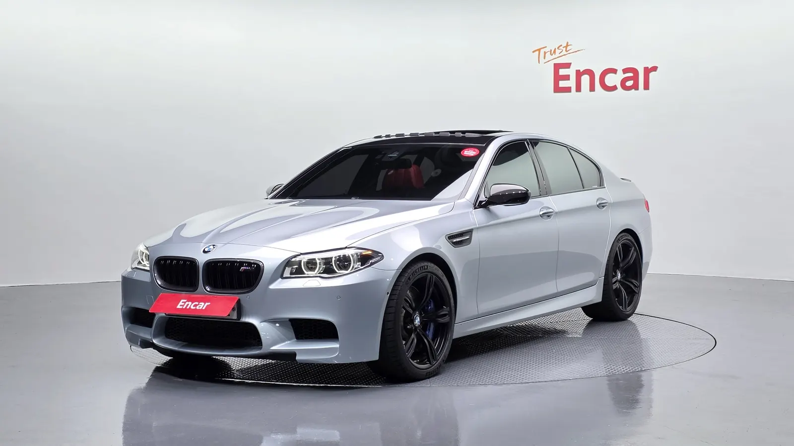BMW M5 (F10) M5 Sedan 2016 — photo 1 sur 20