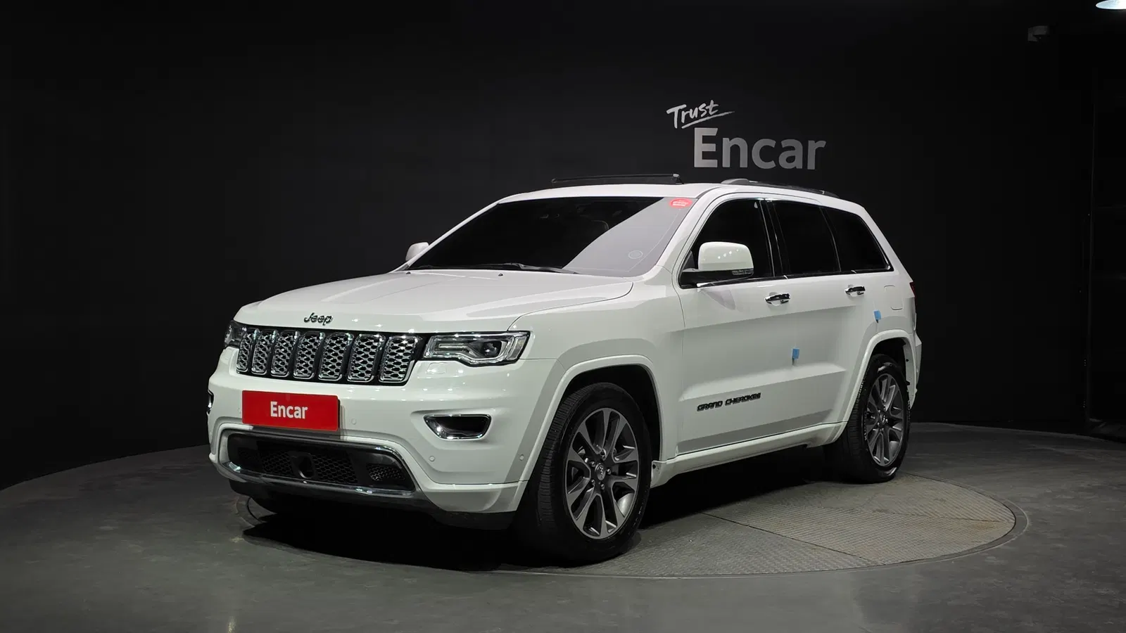 Jeep Grand Cherokee 3.6 Overland 2018 — photo 1 sur 20