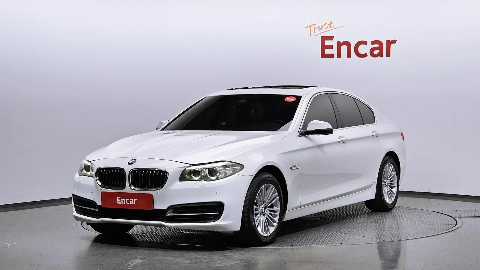 BMW Série 5 (F10) 520d xDrive 2014 — photo 1 sur 20