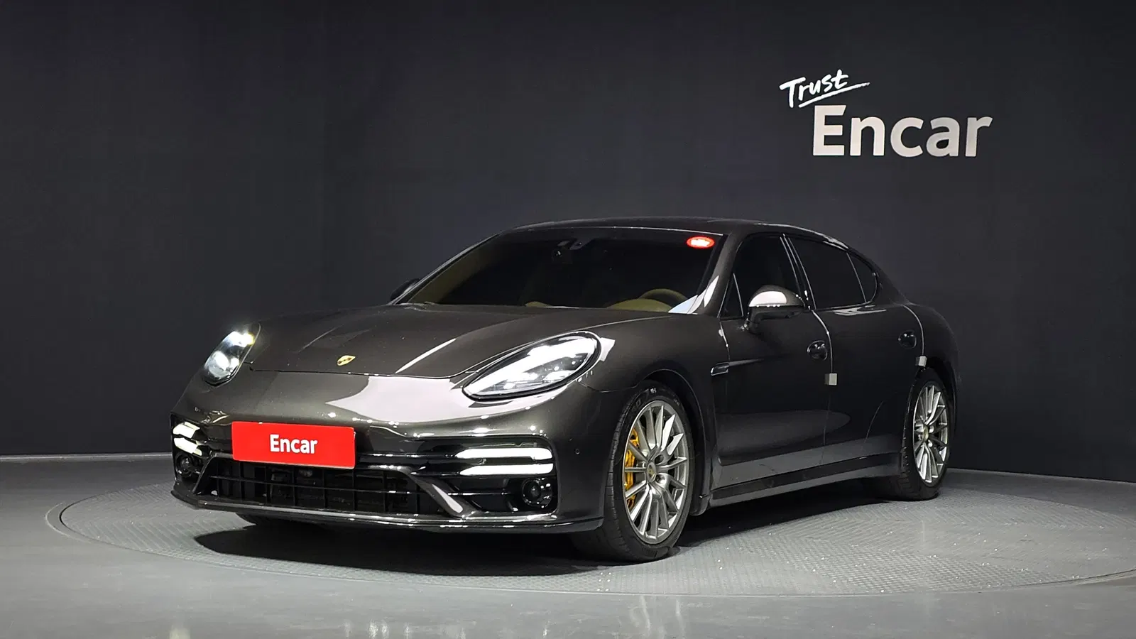 Porsche Panamera 3.0 4S Executive 2014 — photo 1 sur 26