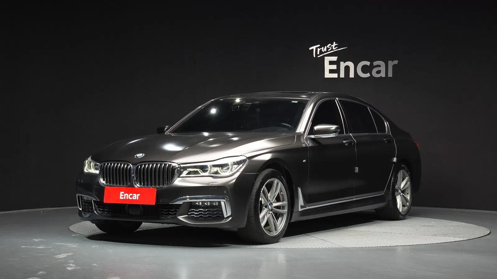 BMW Série 7 (G11) 730Ld xDrive M Sport 2018 — photo 1 sur 26